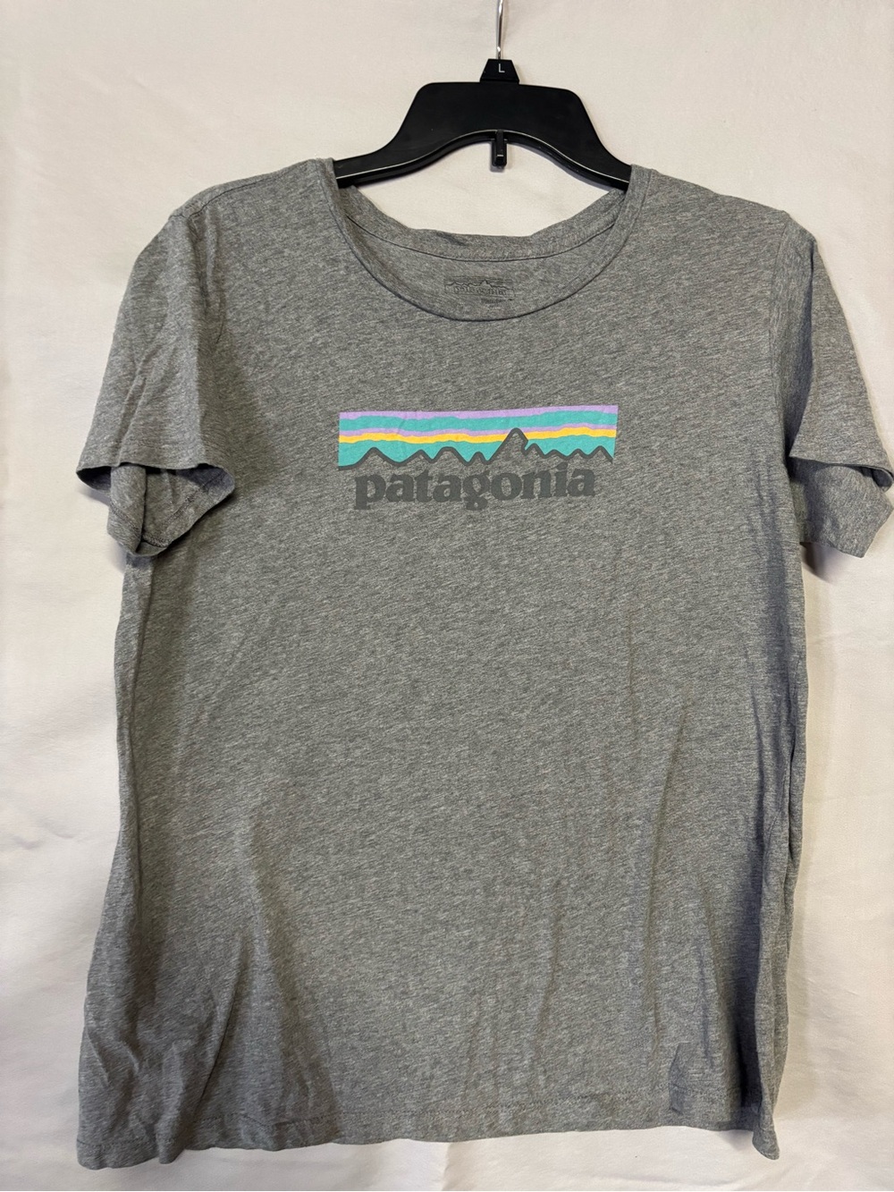 Patagonia Heather Gray Tee with Teal, Purple and Yellow Wave